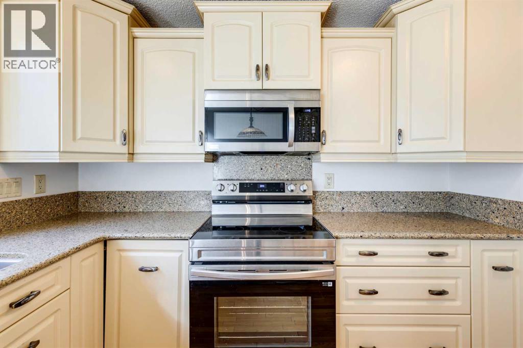 203 Edgeland Road Nw, Calgary, Alberta  T3A 2Y3 - Photo 8 - A2270924