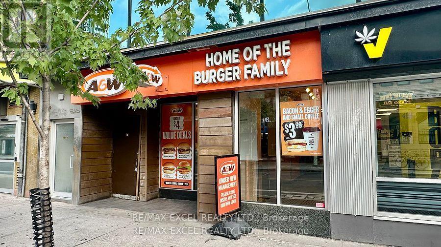 500 BLOOR STREET W, Toronto, Ontario