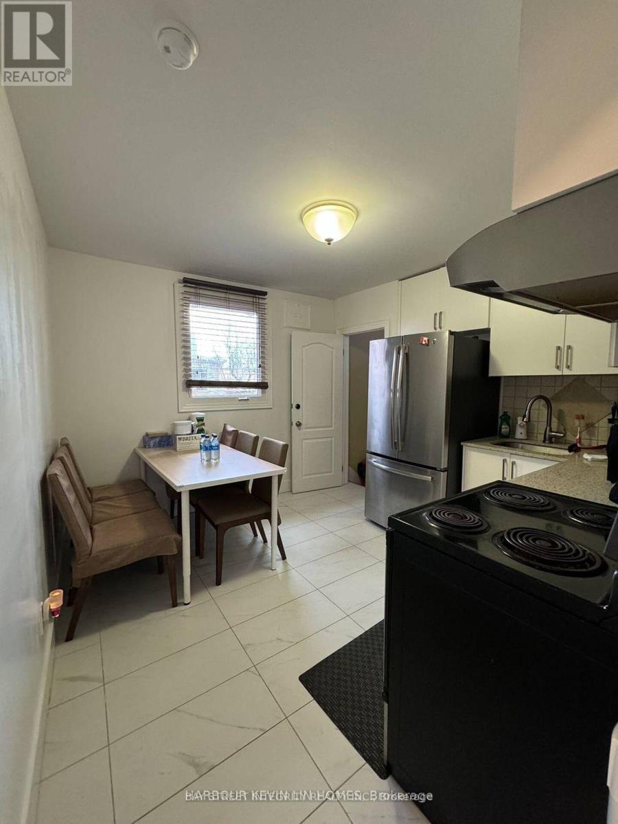 203 Drewry Avenue, Toronto, Ontario  M2M 1E3 - Photo 7 - C12571230