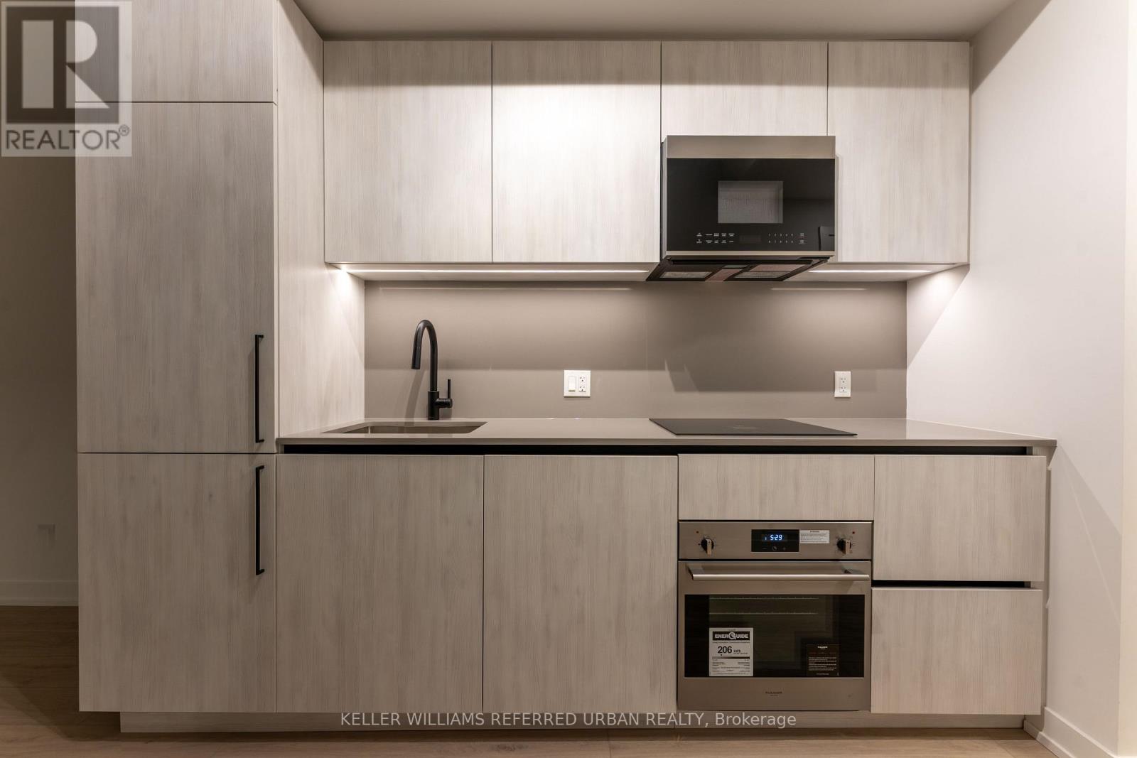 406 - 35 Parliament Street, Toronto, Ontario  M5A 0Z5 - Photo 4 - C12571236