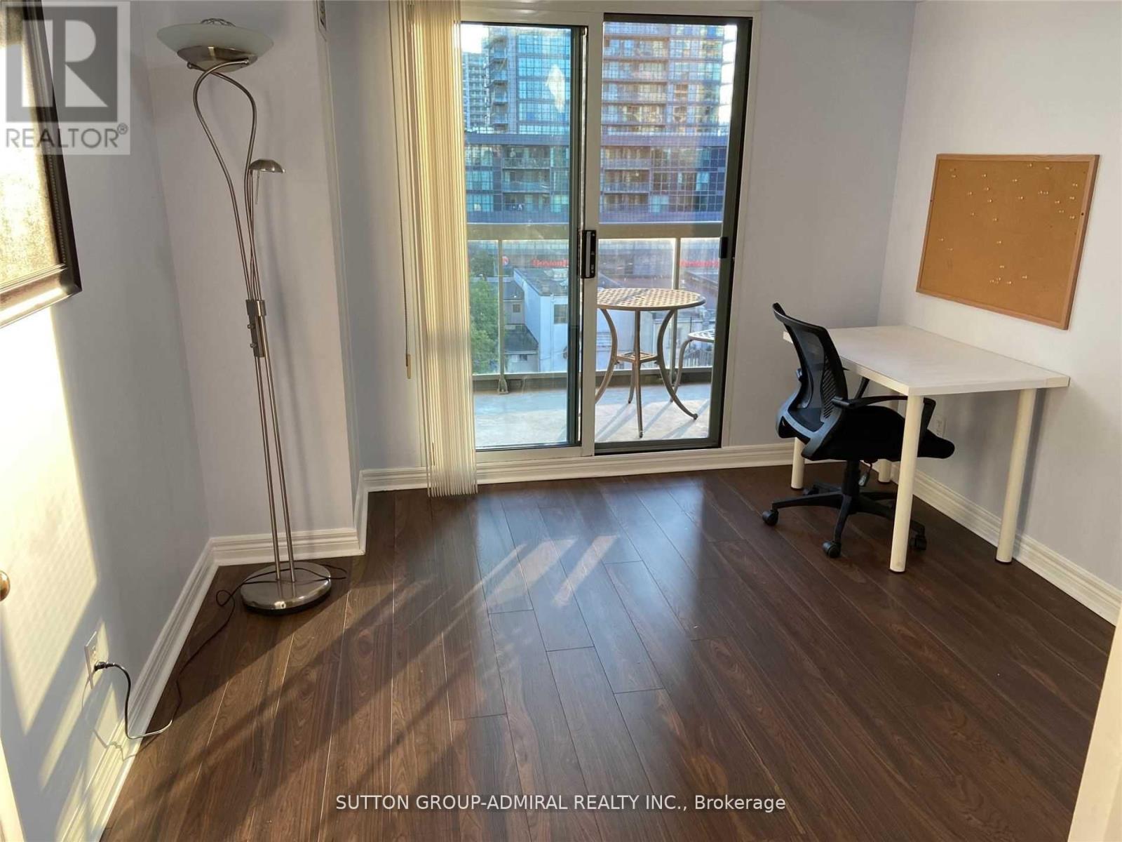 817 - 28 Empress Avenue, Toronto, Ontario  M2N 6Z7 - Photo 4 - C12571322