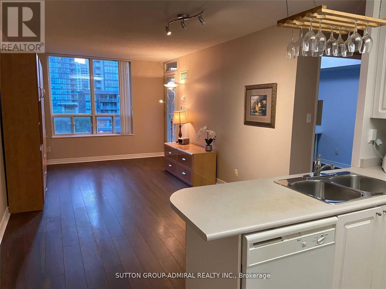 817 - 28 Empress Avenue, Toronto, Ontario  M2N 6Z7 - Photo 5 - C12571322