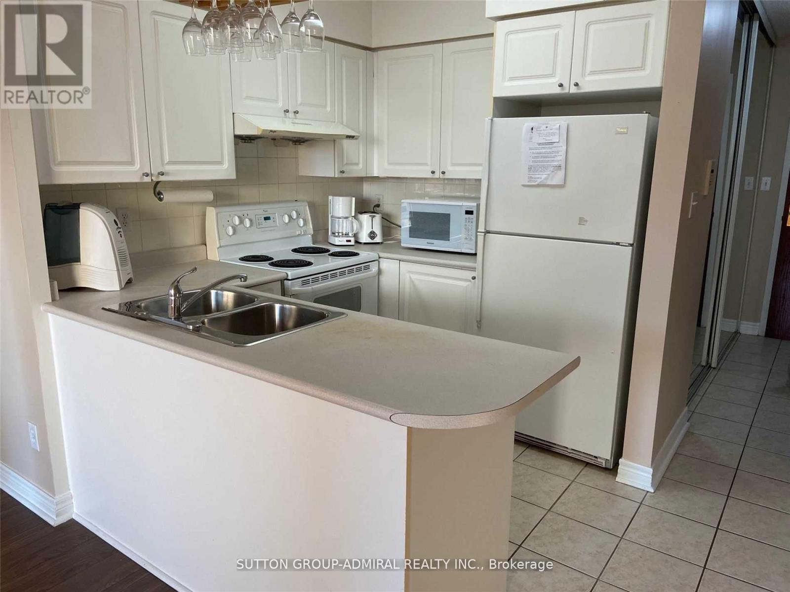 817 - 28 Empress Avenue, Toronto, Ontario  M2N 6Z7 - Photo 7 - C12571322