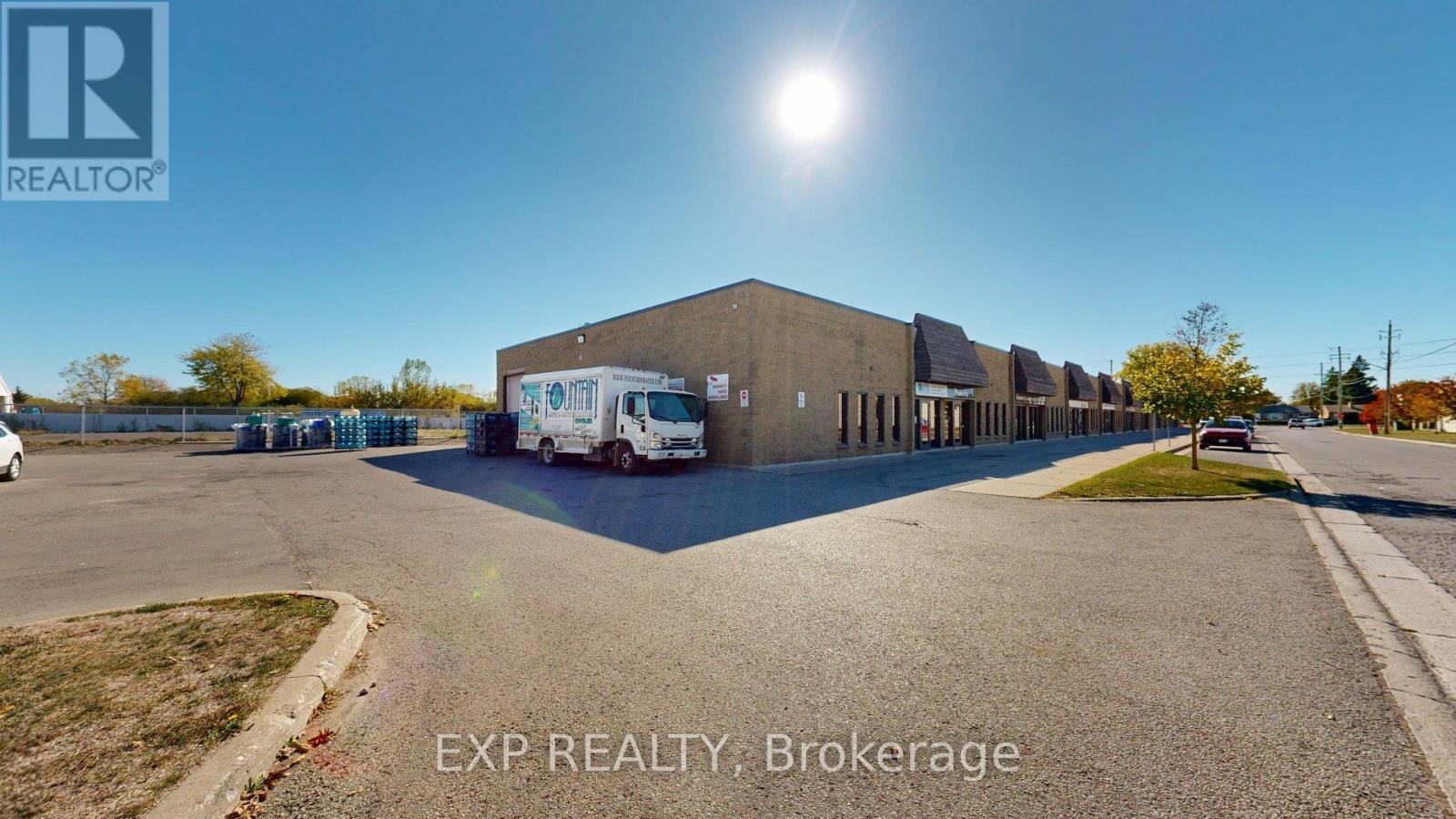 18 - 540 Clarke Road, London East, Ontario  N5V 2C7 - Photo 3 - X12571470