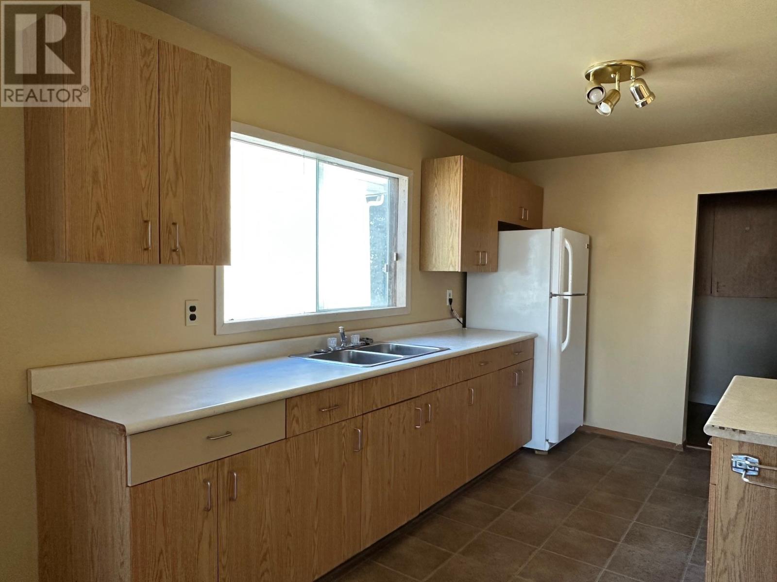 723 Brodie St N, Thunder Bay, Ontario P7C 3T8 - Photo 5 - TB253500