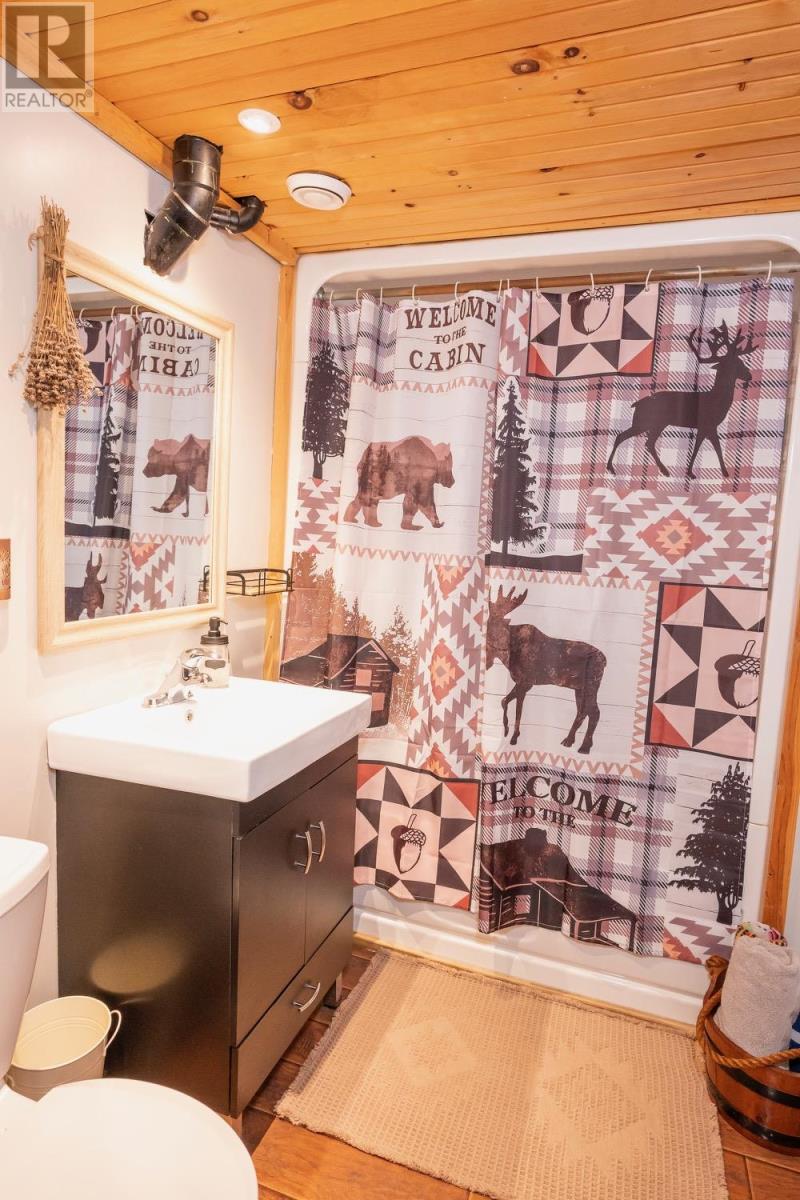 245 Gus Wouri Rd, Thunder Bay, Ontario  P7G 2G6 - Photo 12 - TB253534