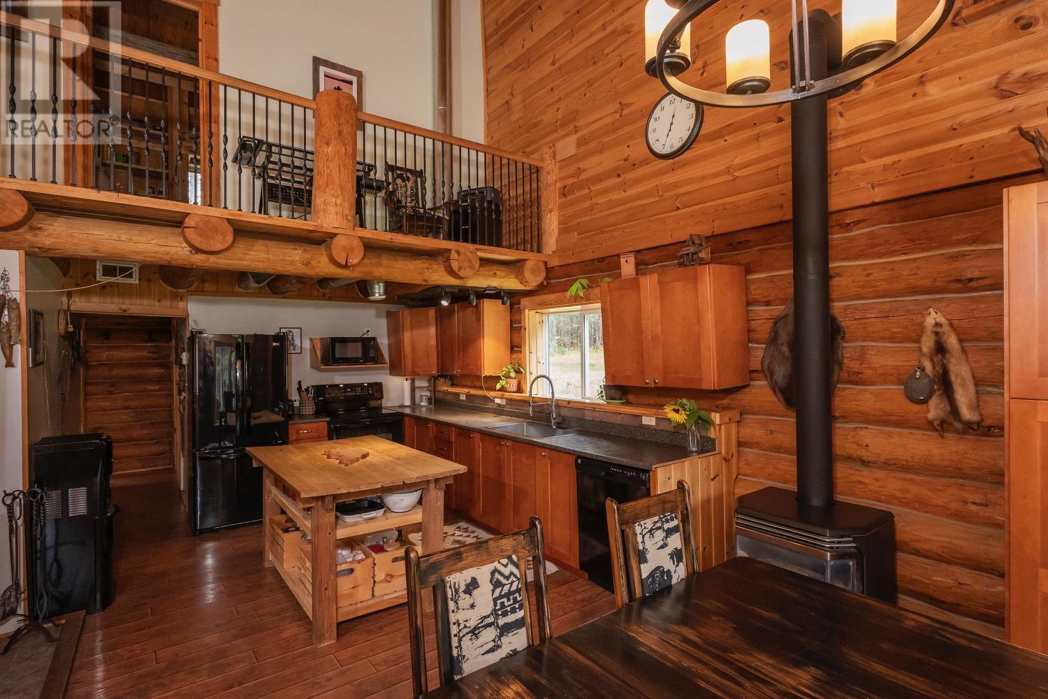 245 Gus Wouri Rd, Thunder Bay, Ontario  P7G 2G6 - Photo 2 - TB253534