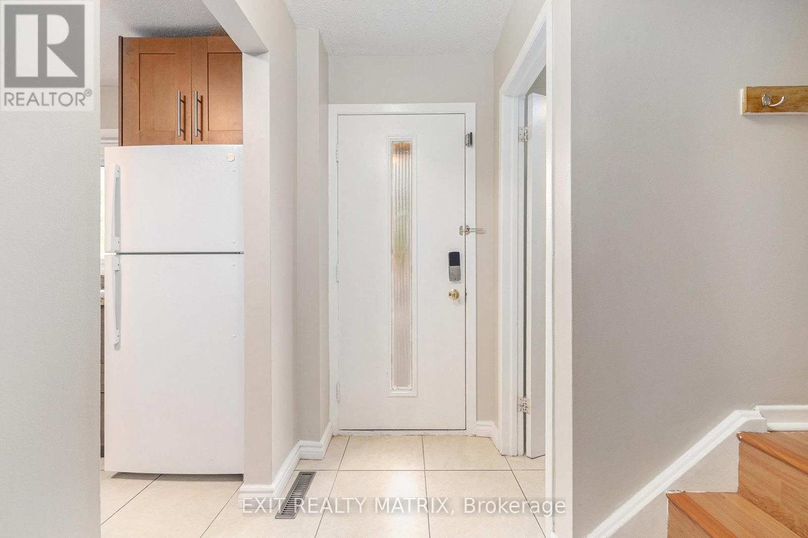 23 Pickford Drive, Ottawa, Ontario  K2L 2C1 - Photo 11 - X12571340