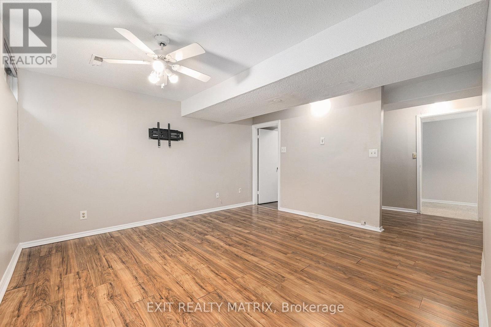 23 Pickford Drive, Ottawa, Ontario  K2L 2C1 - Photo 25 - X12571340