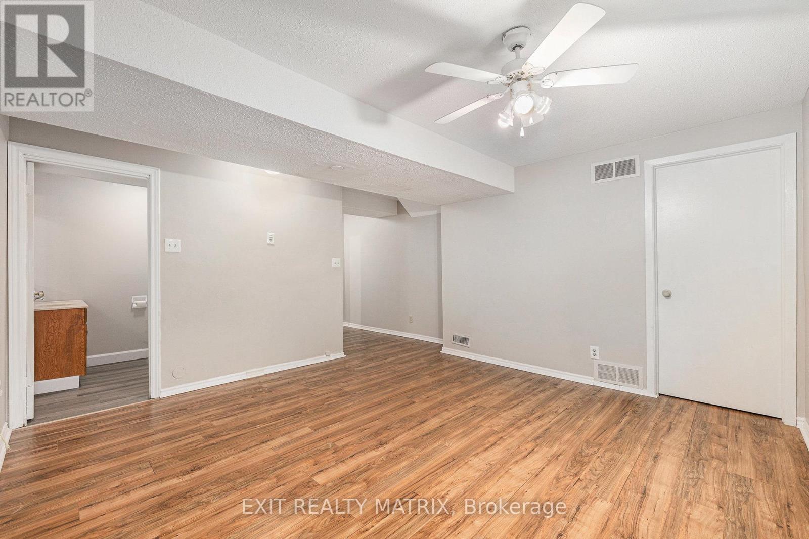 23 Pickford Drive, Ottawa, Ontario  K2L 2C1 - Photo 26 - X12571340