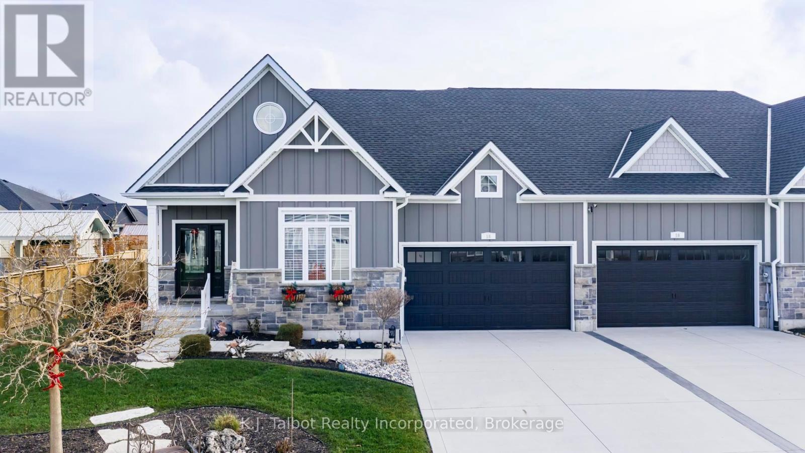 18 Tattersall Lane, Lambton Shores, Ontario  N0M 1T0 - Photo 33 - X12546666