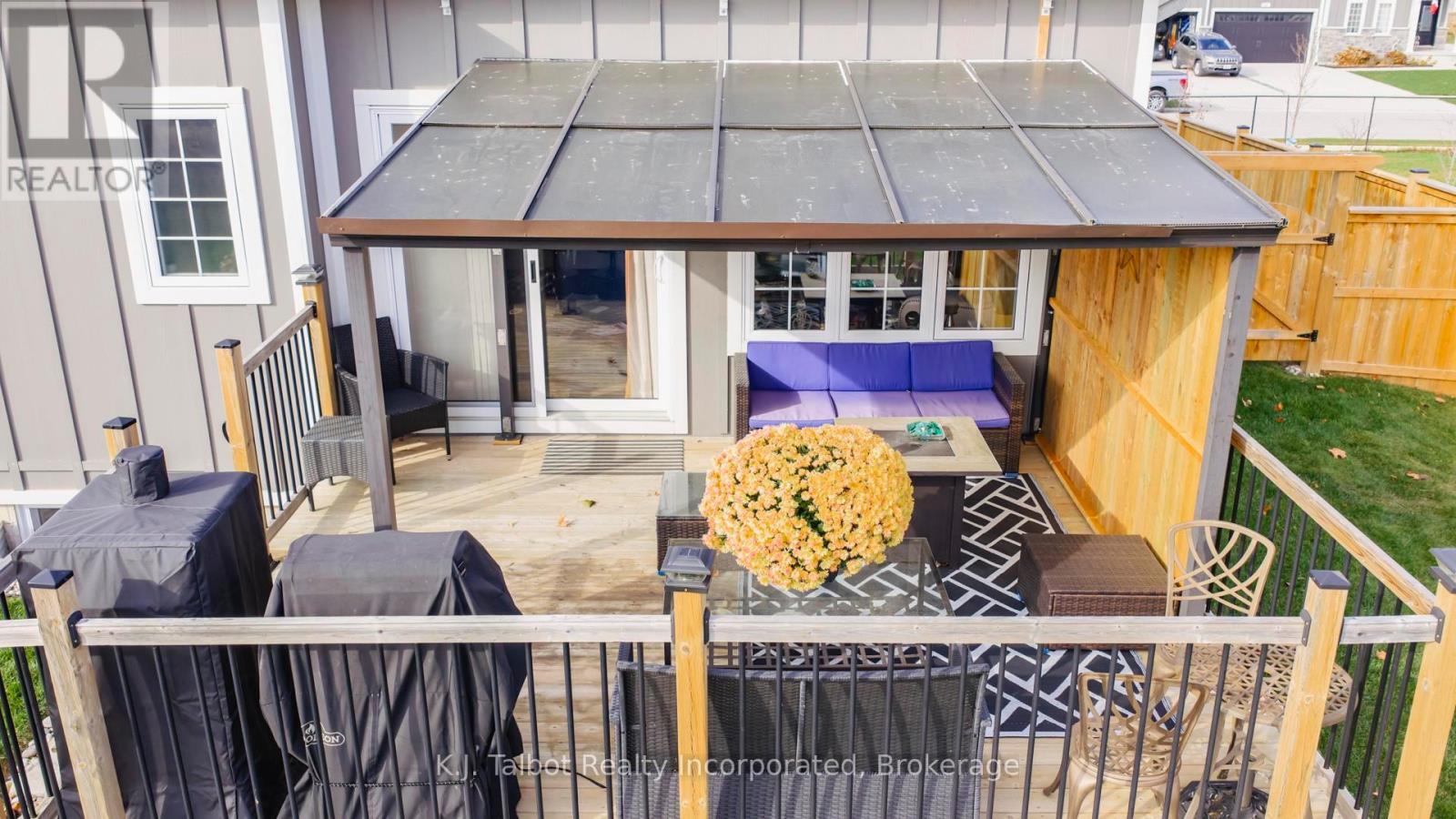 18 Tattersall Lane, Lambton Shores, Ontario  N0M 1T0 - Photo 37 - X12546666