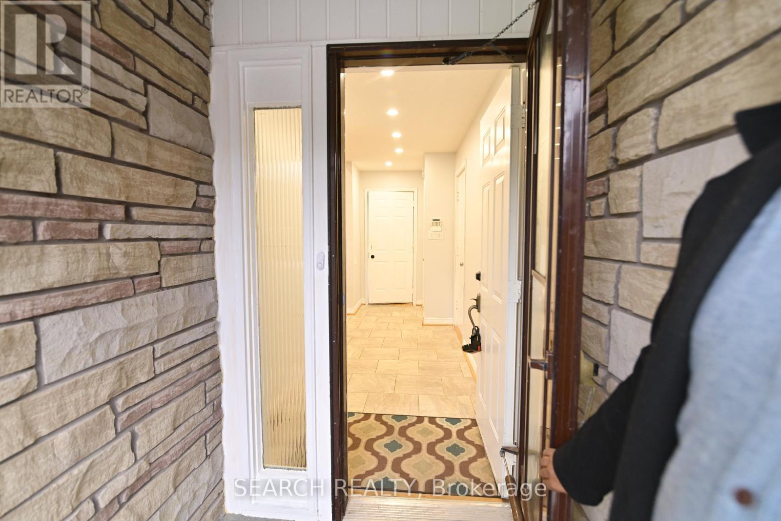 81 Main Street, Brock (Beaverton), Ontario  L0K 1A0 - Photo 11 - N12568828