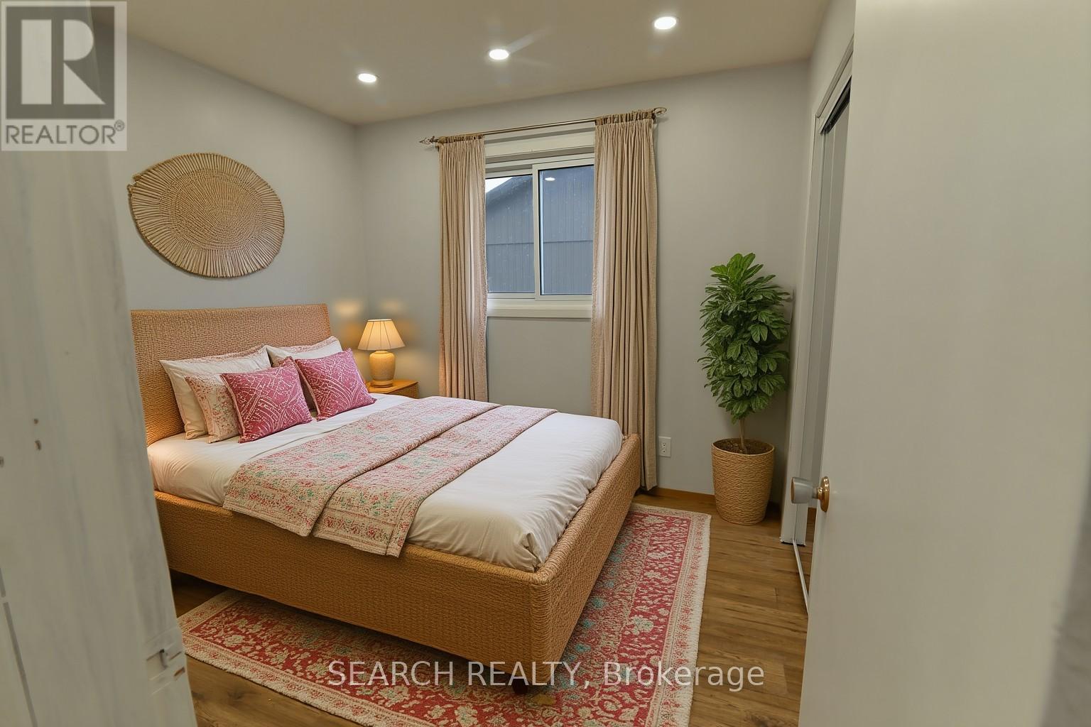 81 Main Street, Brock (Beaverton), Ontario  L0K 1A0 - Photo 3 - N12568828