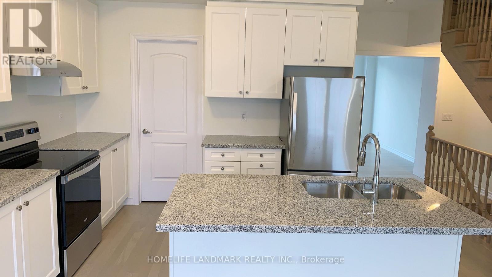 99 William Shearn Crescent, Markham, Ontario  L6C 3J5 - Photo 7 - N12571260