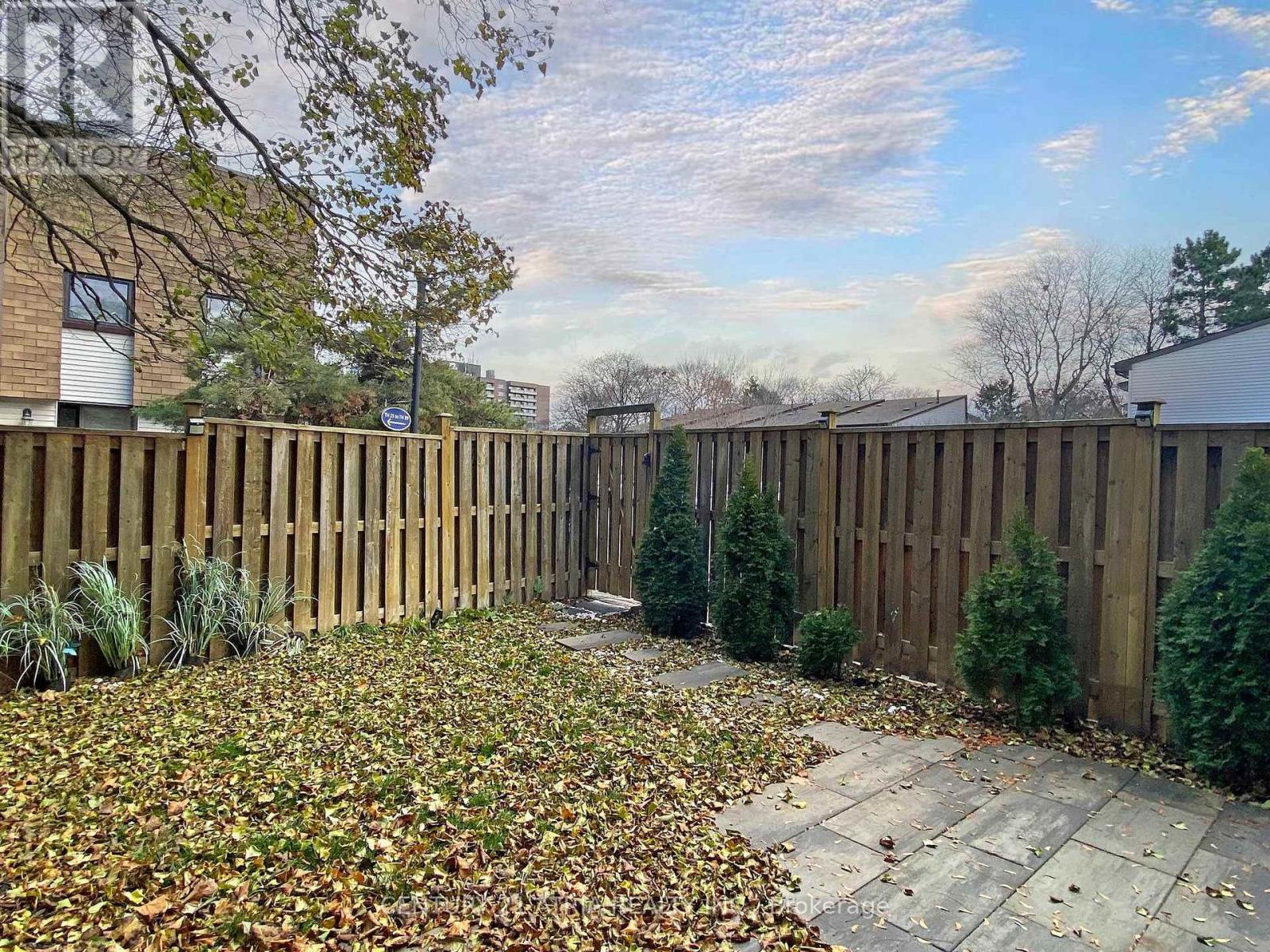 9 - 189 Springhead Gardens, Richmond Hill, Ontario  L4C 5C7 - Photo 31 - N12571272