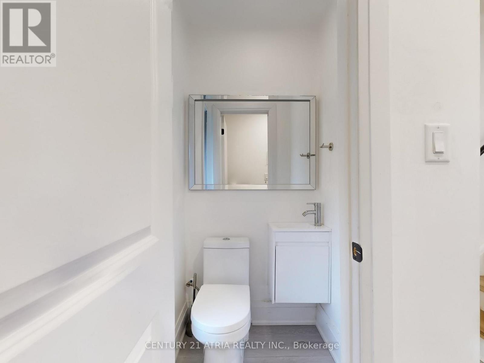 9 - 189 Springhead Gardens, Richmond Hill, Ontario  L4C 5C7 - Photo 9 - N12571272