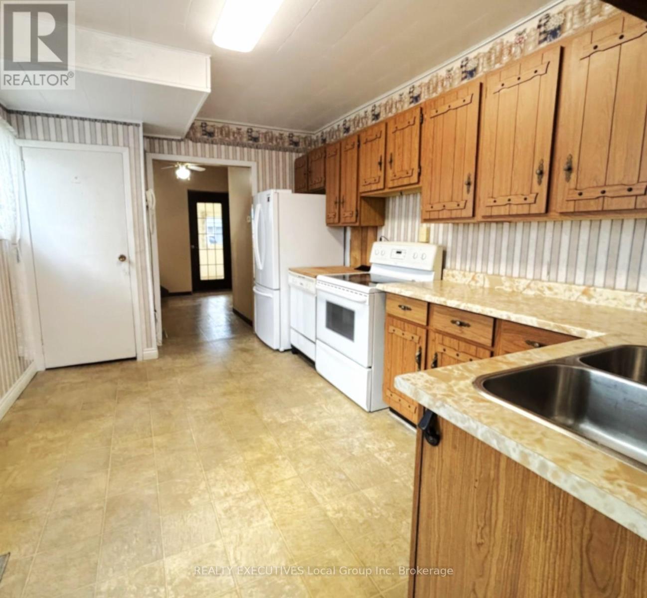 844 Queen Street, North Bay, Ontario  P1A 1T9 - Photo 11 - X12571466