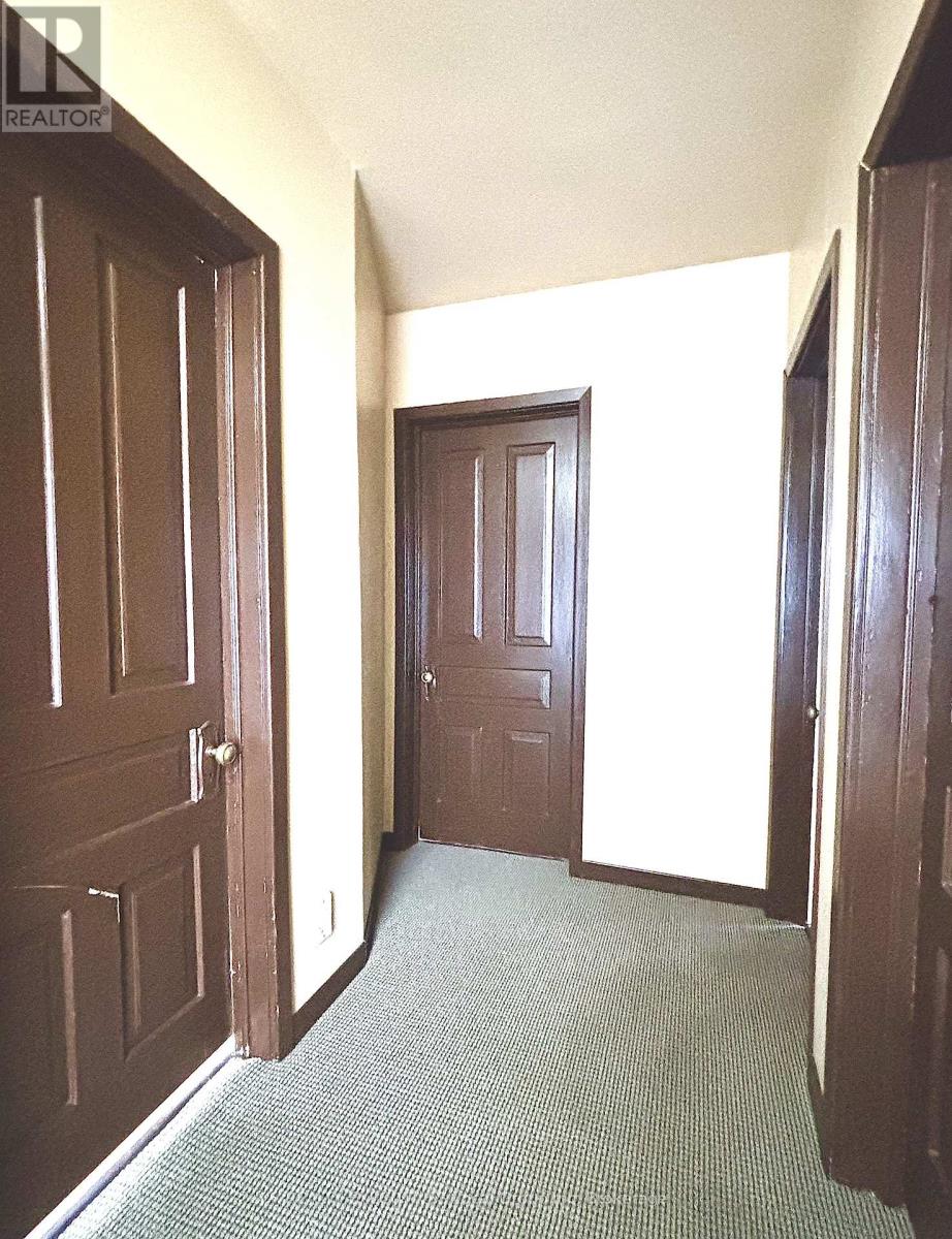 844 Queen Street, North Bay, Ontario  P1A 1T9 - Photo 16 - X12571466