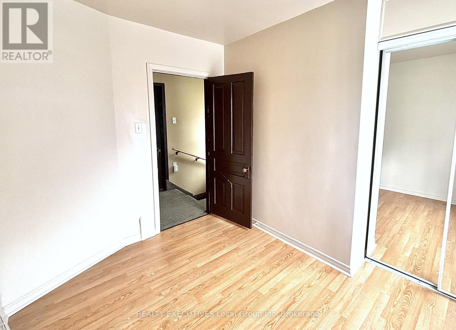 844 Queen Street, North Bay, Ontario  P1A 1T9 - Photo 17 - X12571466