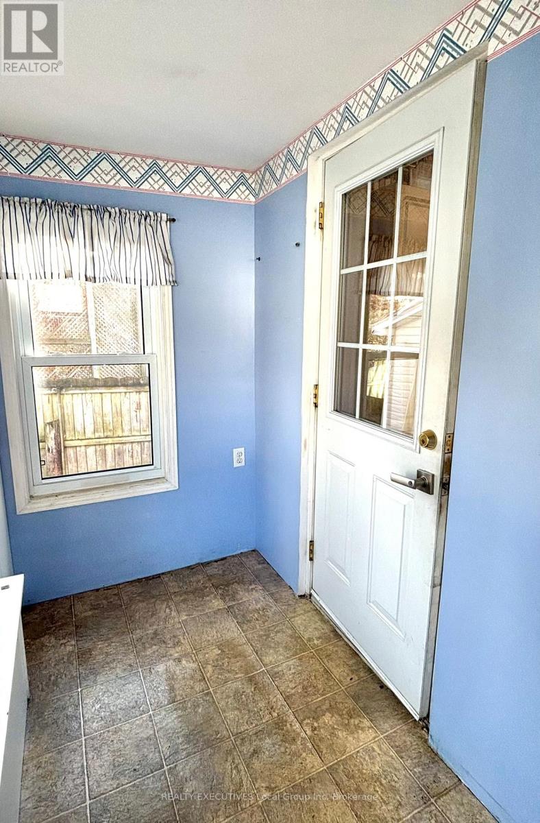 844 Queen Street, North Bay, Ontario  P1A 1T9 - Photo 30 - X12571466