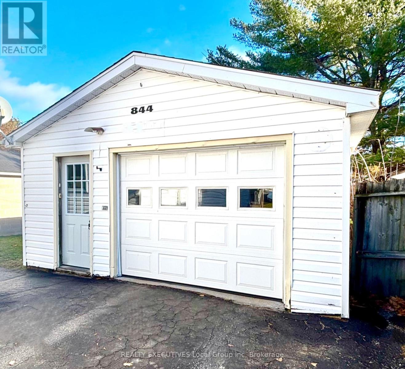 844 Queen Street, North Bay, Ontario  P1A 1T9 - Photo 5 - X12571466