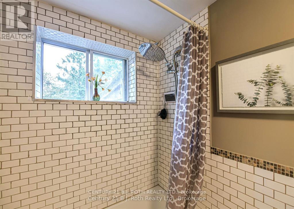 29 Quinn Avenue, Orillia, Ontario  L3V 3H6 - Photo 27 - S12571198