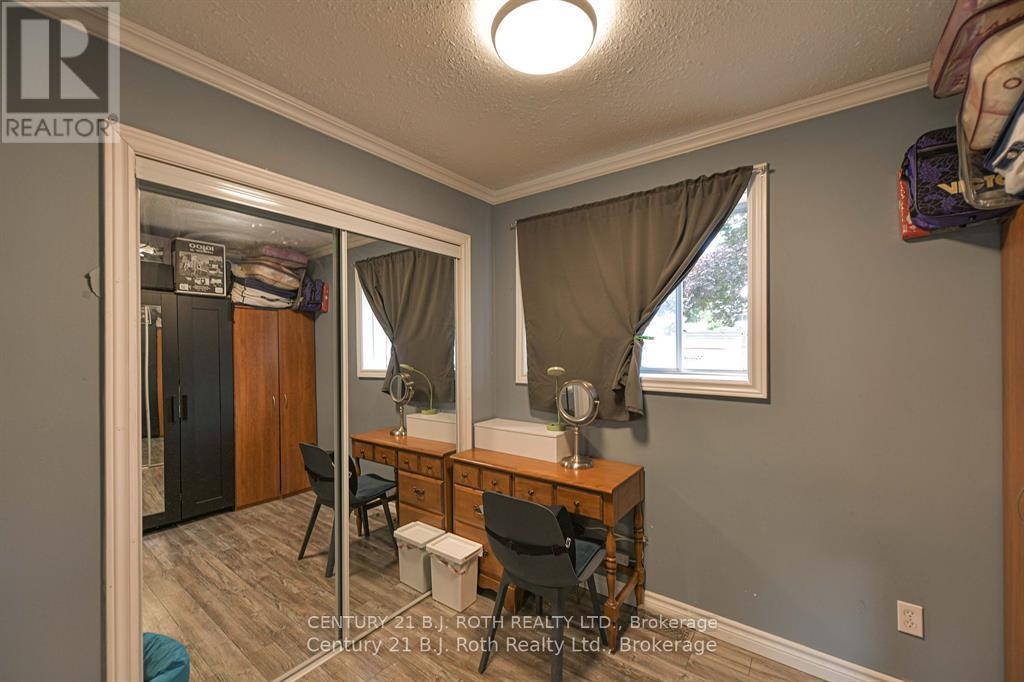 29 Quinn Avenue, Orillia, Ontario  L3V 3H6 - Photo 36 - S12571198