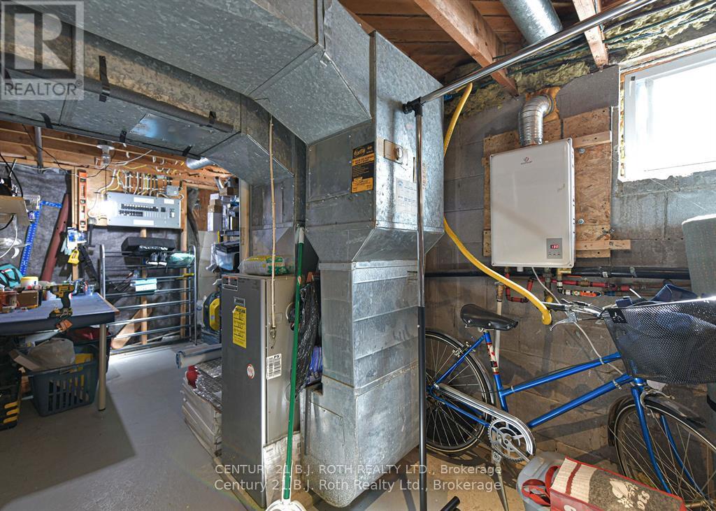 29 Quinn Avenue, Orillia, Ontario  L3V 3H6 - Photo 39 - S12571198