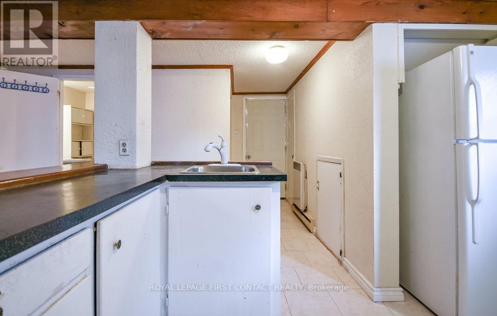 3071 Mosley Street, Wasaga Beach, Ontario  L9Z 1W7 - Photo 9 - S12571288