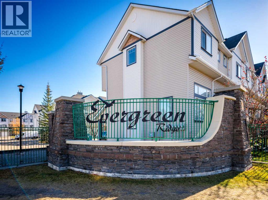126 Everhollow Heights Sw, Calgary, Alberta  T2Y 5B4 - Photo 45 - A2264586