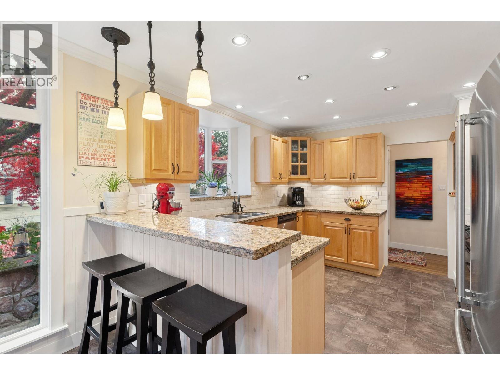 1501 Marine Crescent, Coquitlam, British Columbia  V3J 5X4 - Photo 9 - R3066805