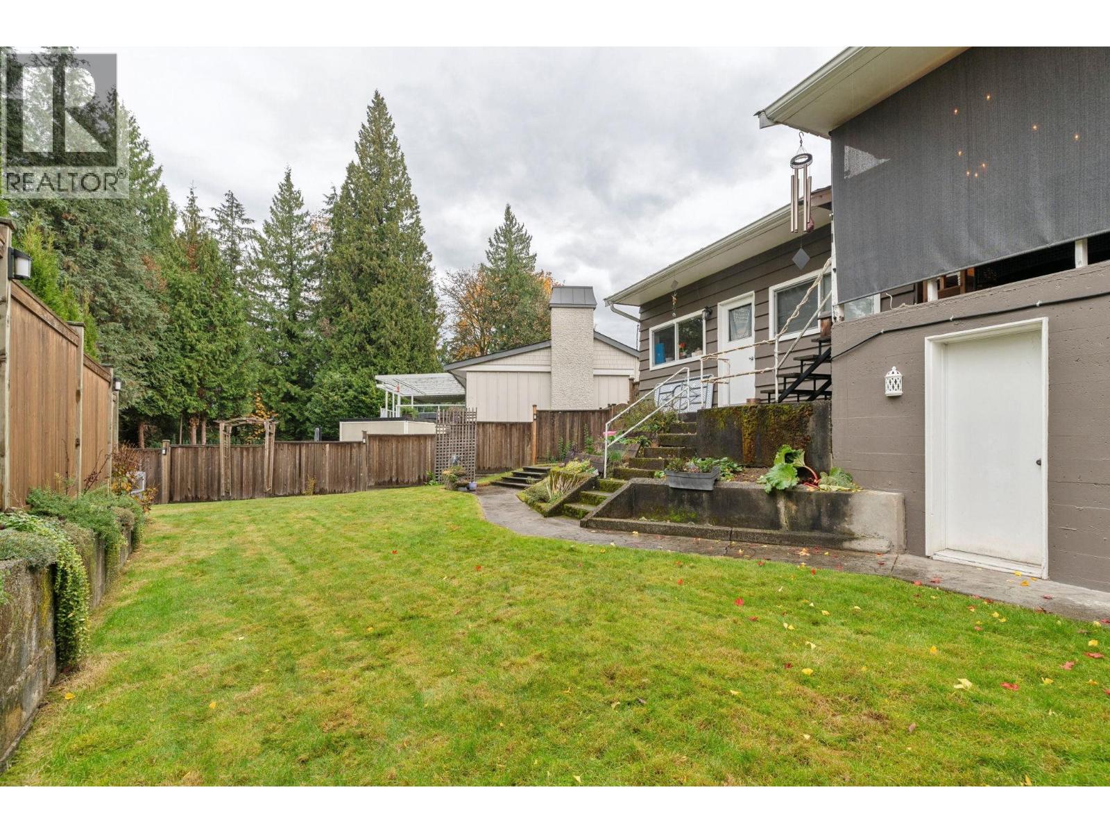 1501 Marine Crescent, Coquitlam, British Columbia  V3J 5X4 - Photo 28 - R3066805