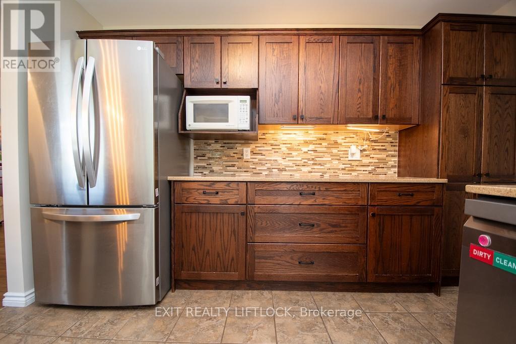 1456 Firwood Crescent, Peterborough, Ontario  K9K 1J1 - Photo 12 - X12571344