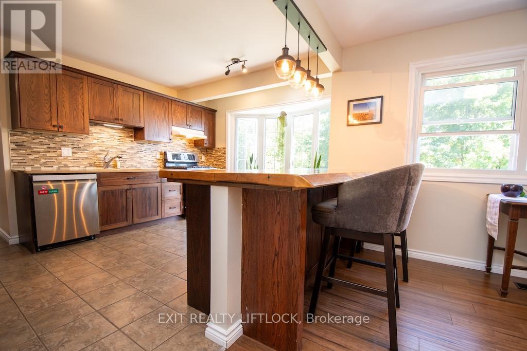 1456 Firwood Crescent, Peterborough, Ontario  K9K 1J1 - Photo 13 - X12571344