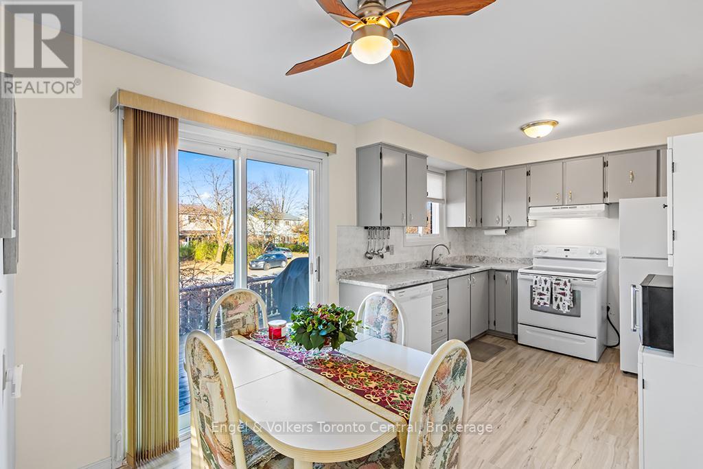 997 15th 'b' Street E, Owen Sound, Ontario N4K 5V7 - Photo 13 - X12571382