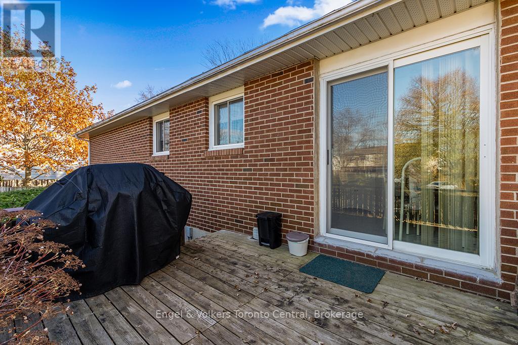 997 15th 'b' Street E, Owen Sound, Ontario N4K 5V7 - Photo 15 - X12571382