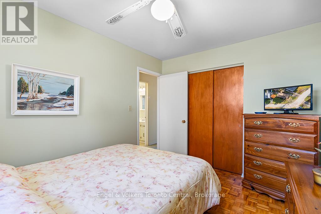 997 15th 'b' Street E, Owen Sound, Ontario N4K 5V7 - Photo 16 - X12571382