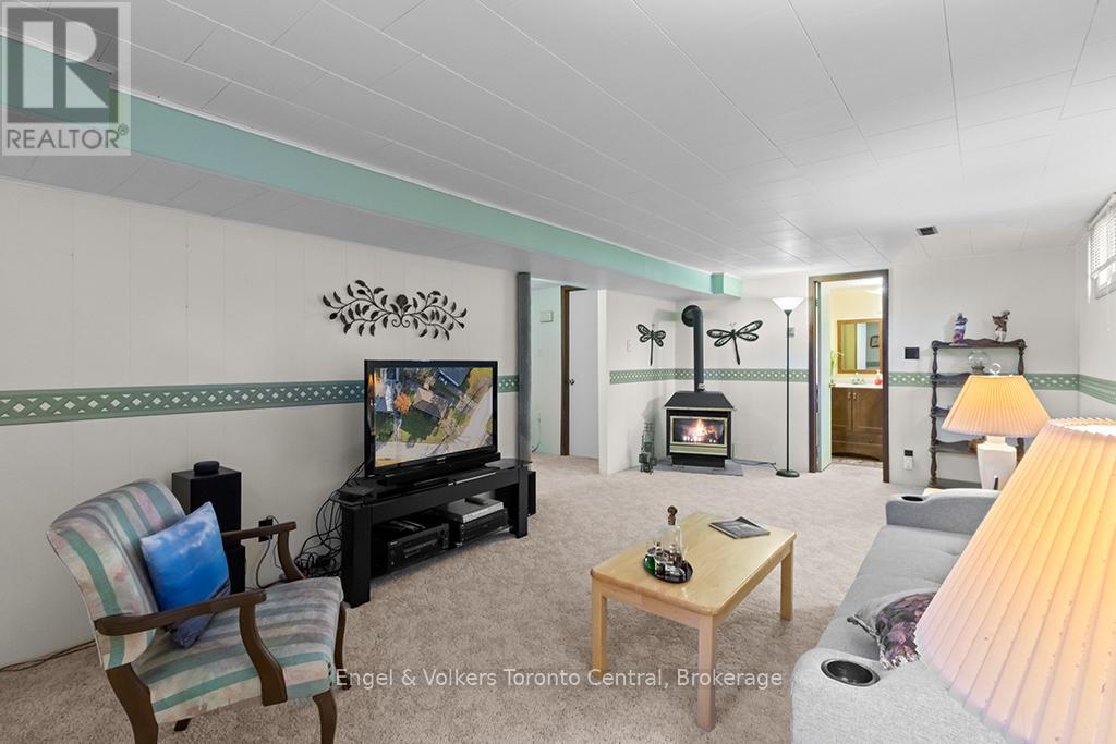 997 15th 'b' Street E, Owen Sound, Ontario N4K 5V7 - Photo 23 - X12571382