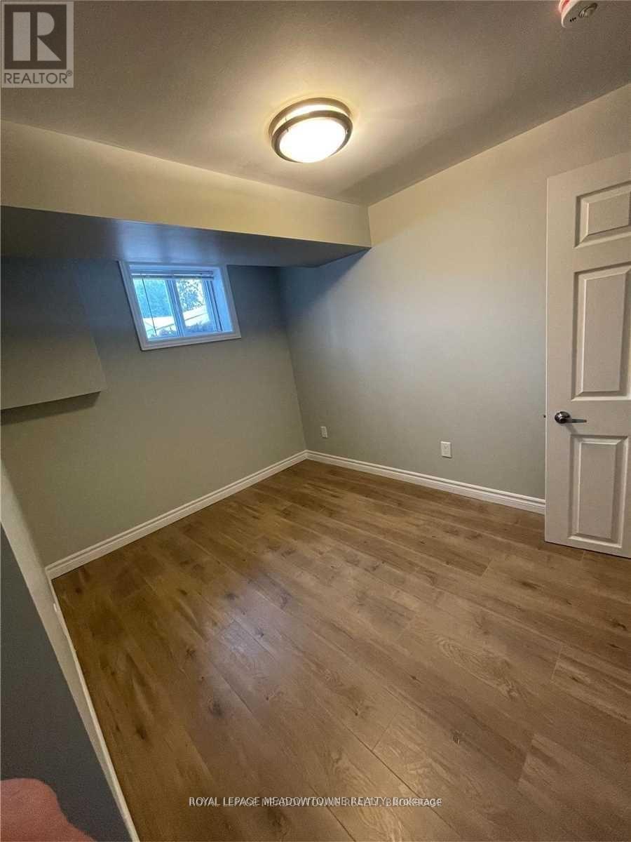 56 Mcintyre Crescent, Halton Hills, Ontario  L7G 1N3 - Photo 6 - W12571222