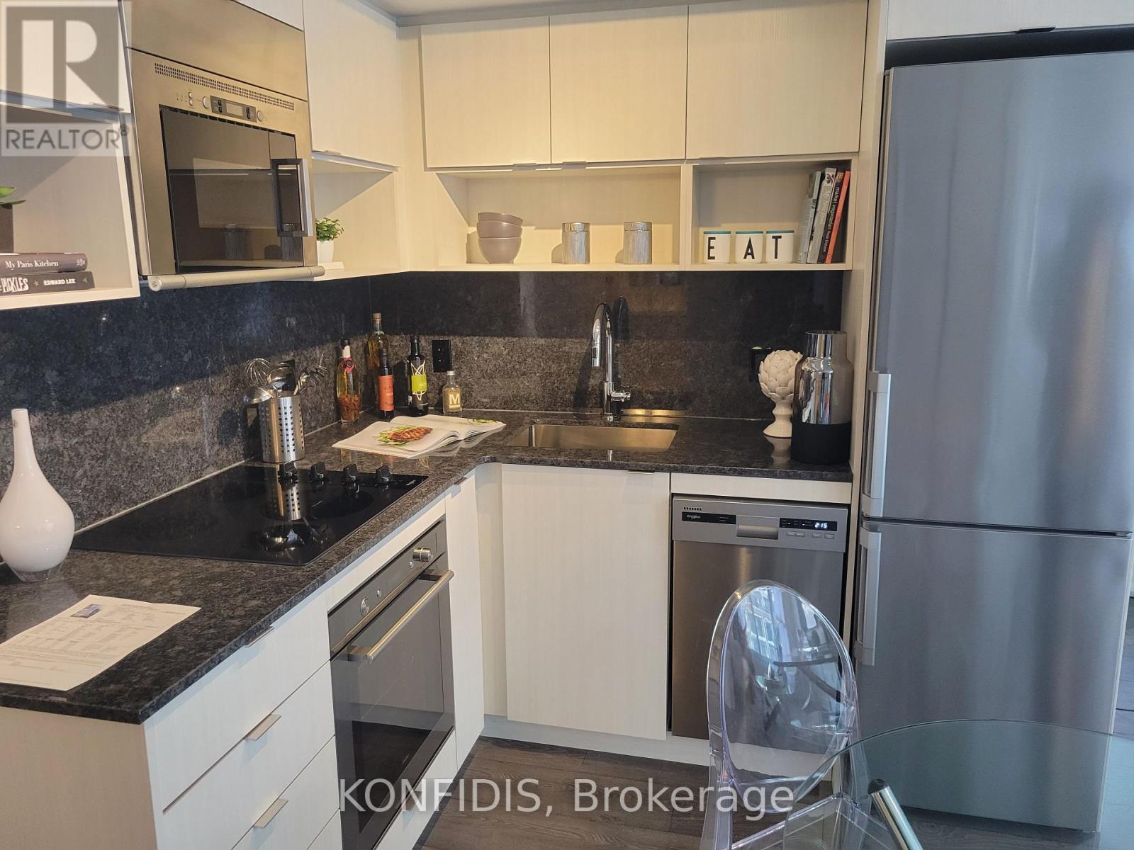 601 - 7 Mabelle Avenue, Toronto, Ontario  M9A 0C9 - Photo 4 - W12571238