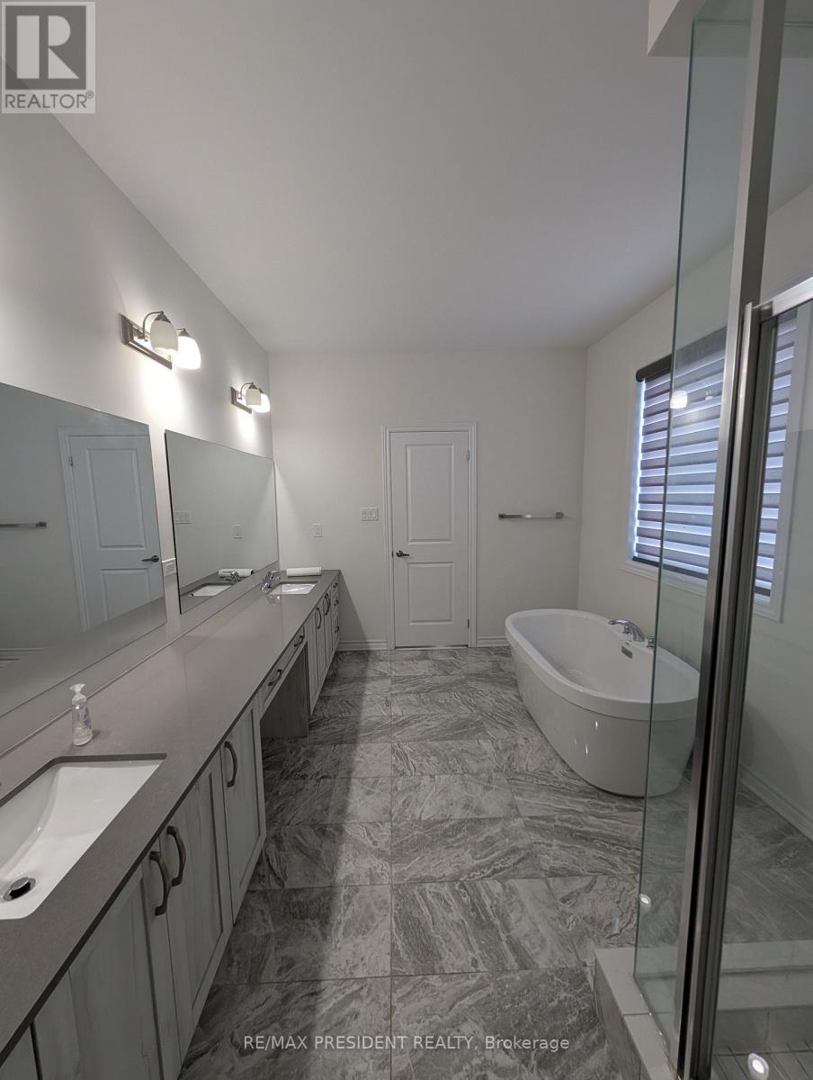 58 Petch Avenue, Caledon, Ontario  L7C 4J8 - Photo 10 - W12571264