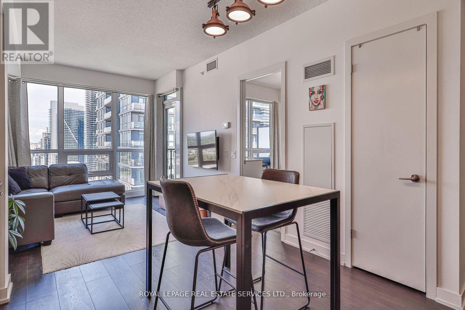 2310 - 2212 Lake Shore Boulevard W, Toronto, Ontario  M8V 0C2 - Photo 4 - W12571324