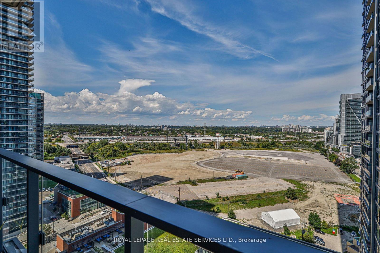 2310 - 2212 Lake Shore Boulevard W, Toronto, Ontario  M8V 0C2 - Photo 9 - W12571324