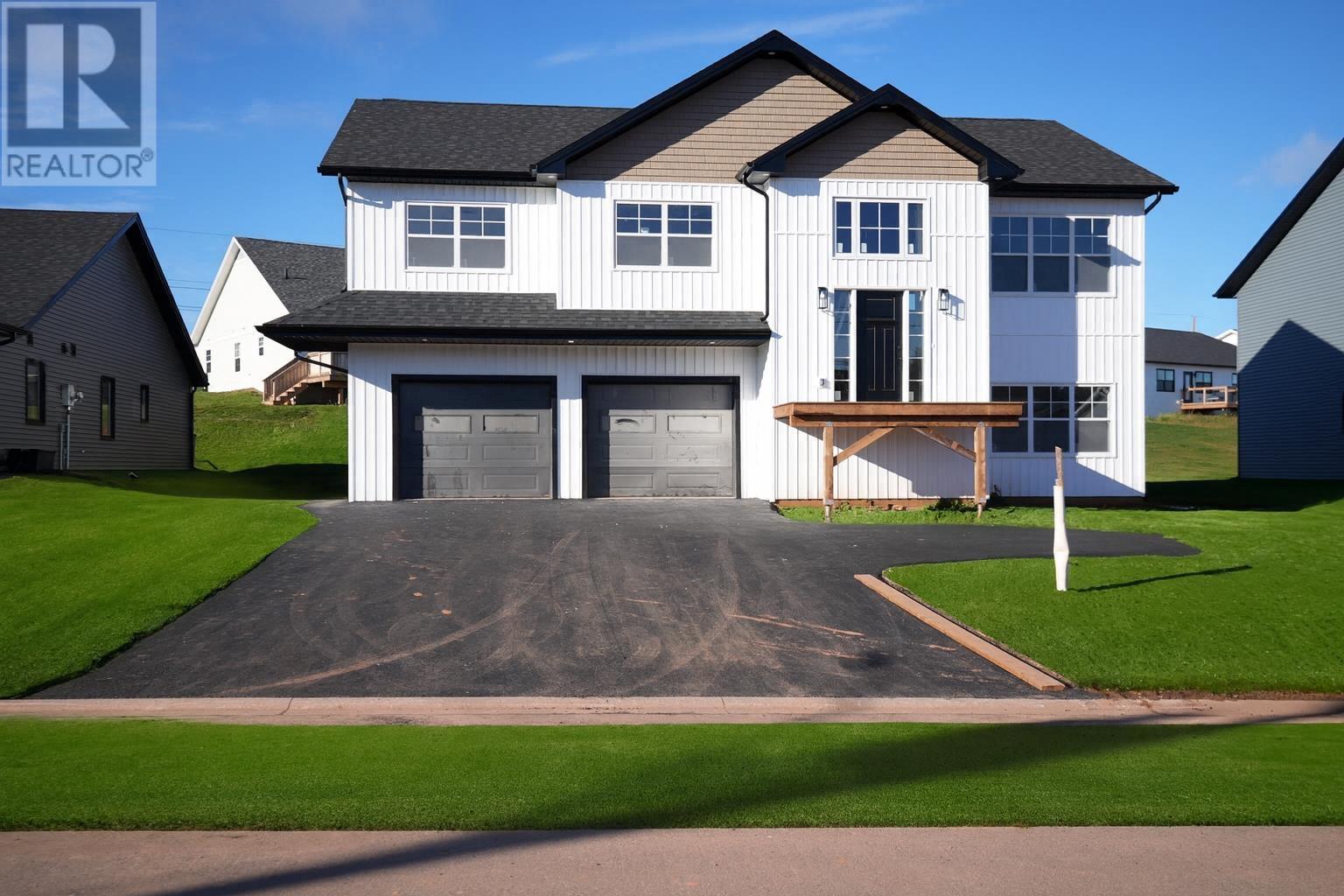 202 Stanmol Drive, Charlottetown, Prince Edward Island  C1E 3S2 - Photo 1 - 202523940