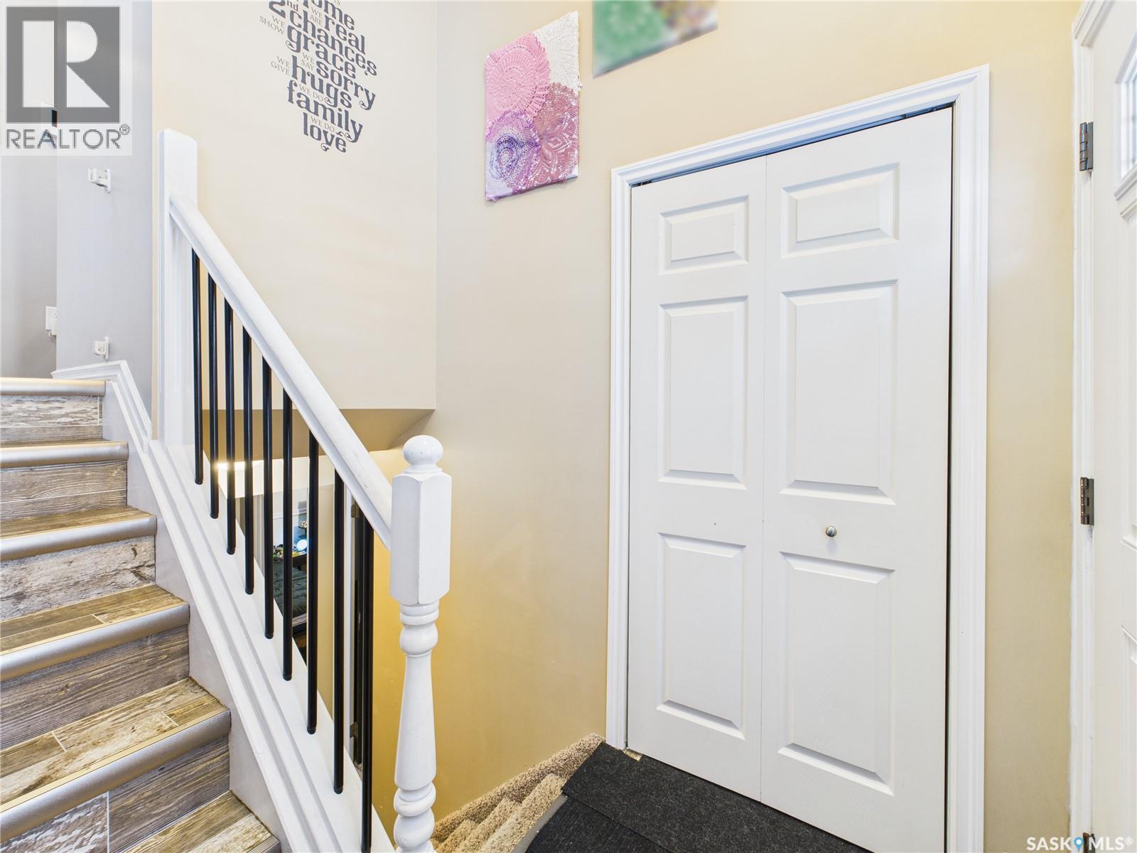 3441 12th Avenue E, Prince Albert, Saskatchewan  S6V 7G6 - Photo 3 - SK024576