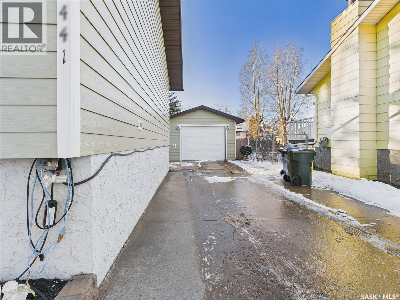 3441 12th Avenue E, Prince Albert, Saskatchewan  S6V 7G6 - Photo 30 - SK024576