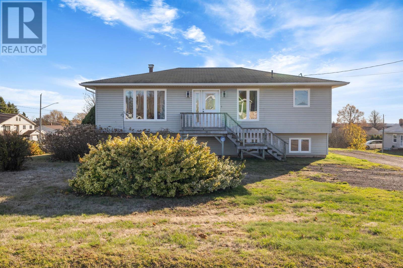 36 School Street, Kensington, Prince Edward Island  C0B 1M0 - Photo 1 - 202528461