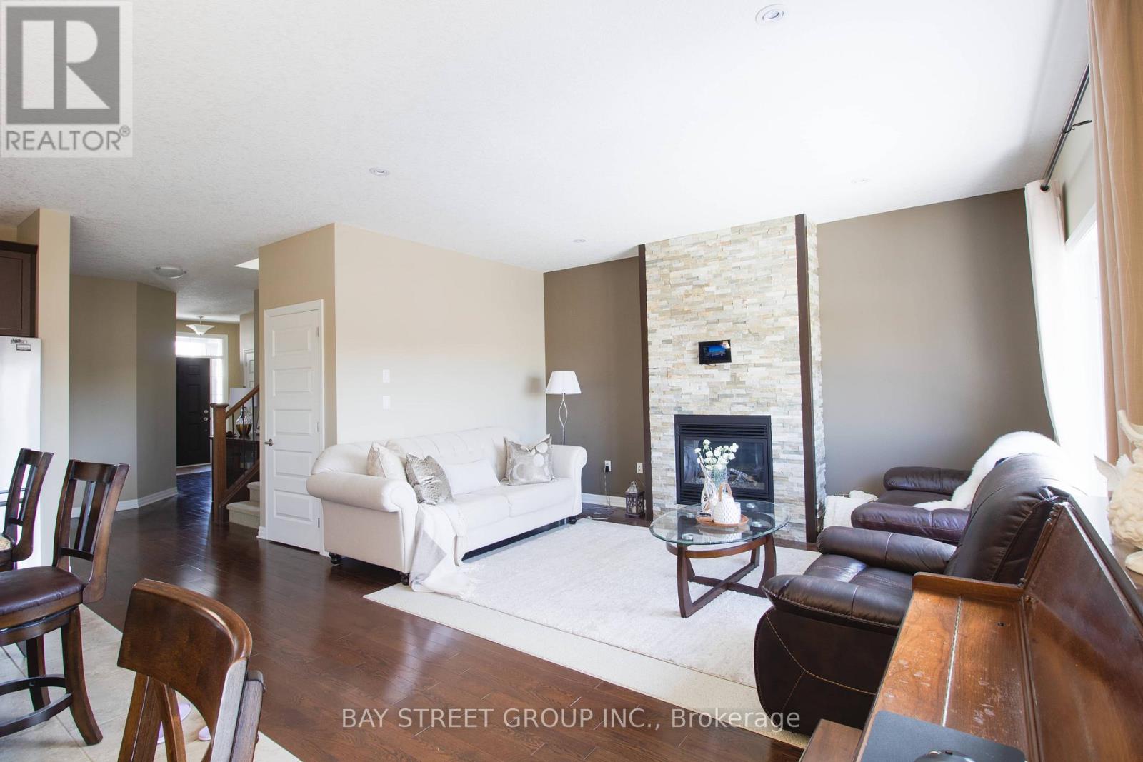 1451 Howlett Circle, London North, Ontario  N5X 0K5 - Photo 10 - X12571208