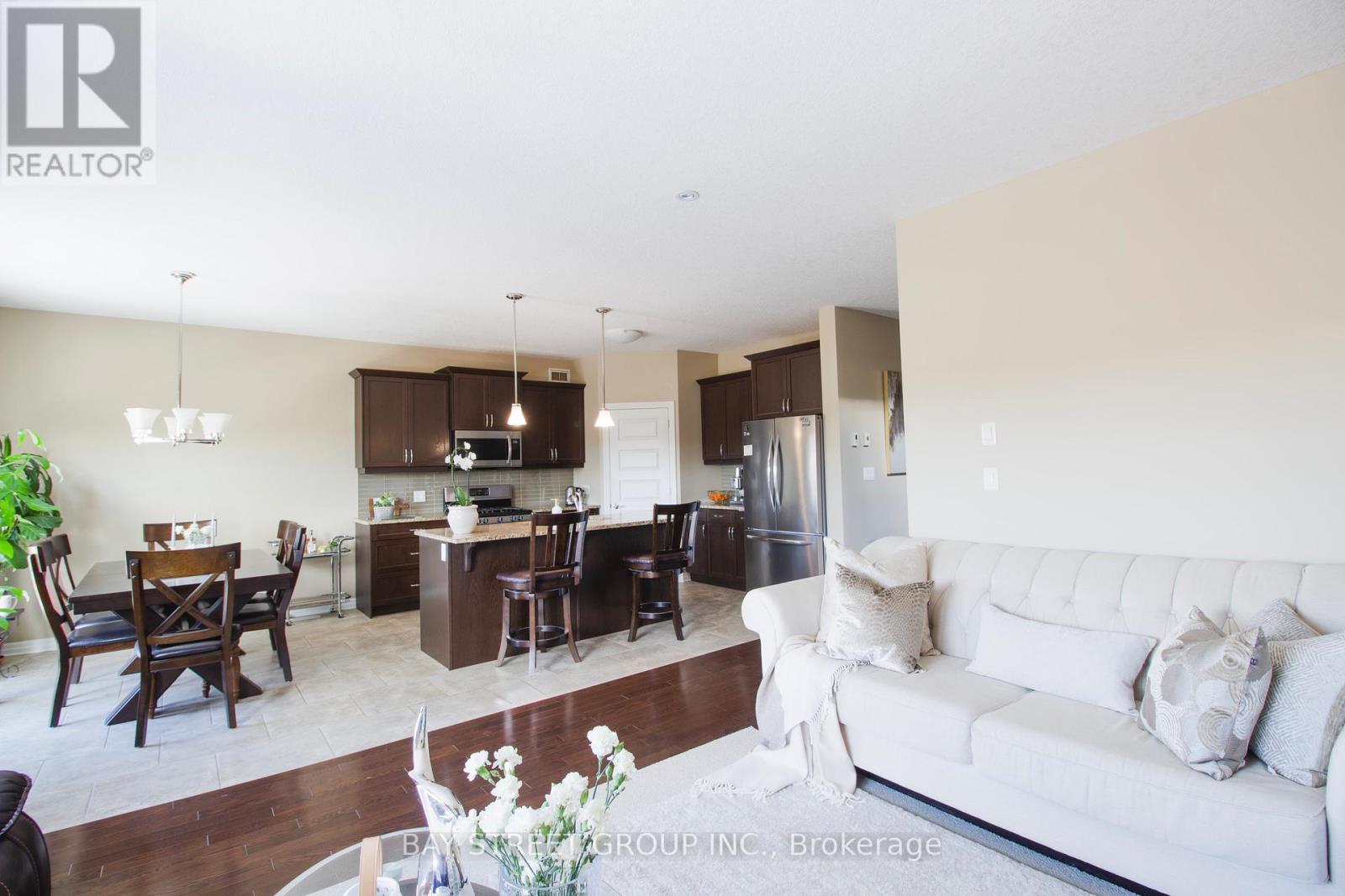 1451 Howlett Circle, London North, Ontario  N5X 0K5 - Photo 9 - X12571208